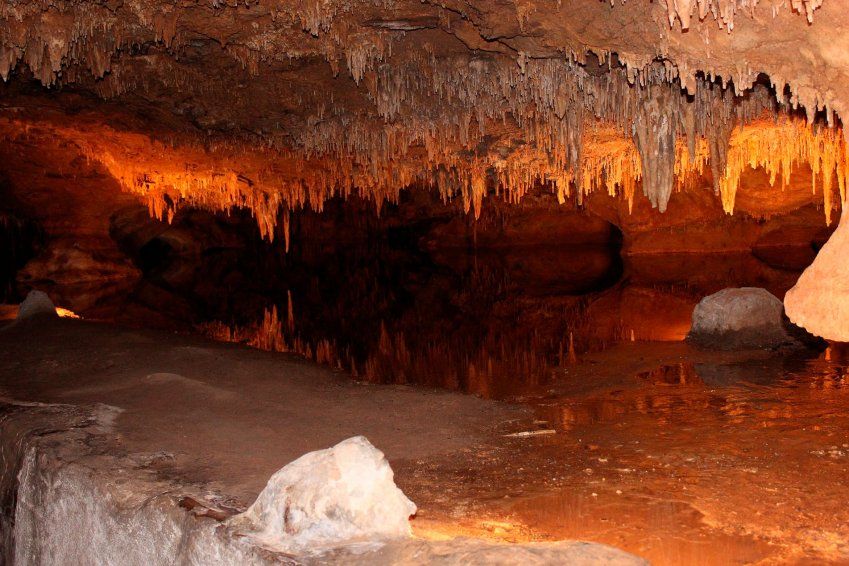 Cuevas de Valporquero